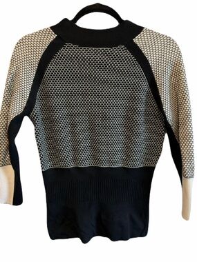 Karen Mullen Black Cream Top Blouse Size 3 / Medium